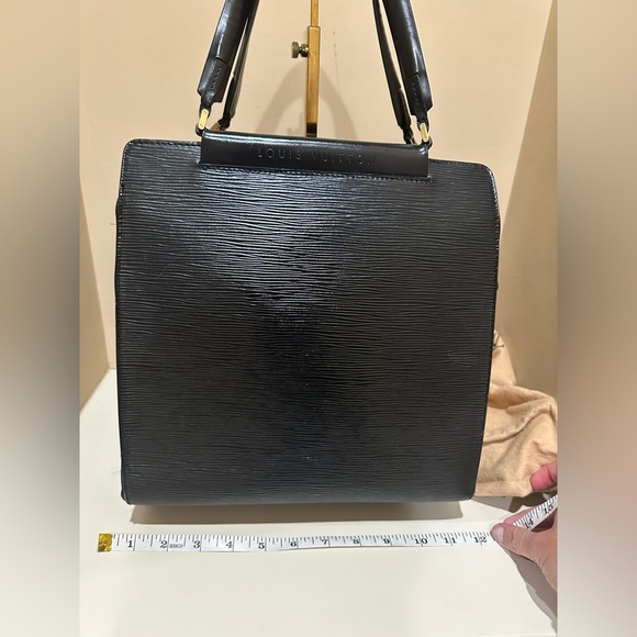 Louis Vuitton Figari MM Epi Noir Tote Handbag - Picture 7 of 15